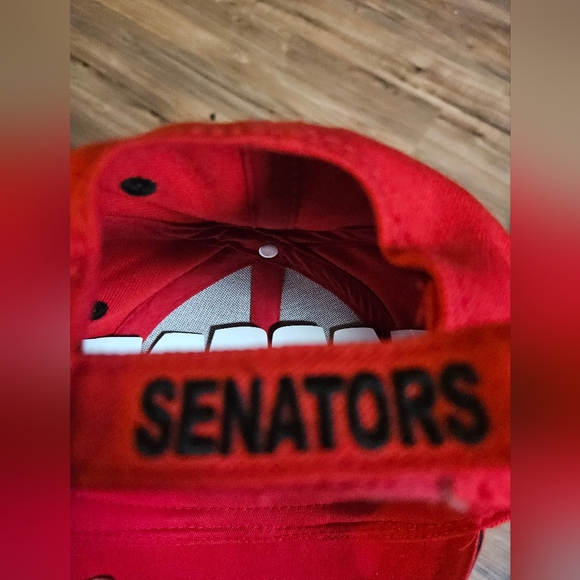 Ottawa Senators nhl nwt cap - Picture 2 of 5